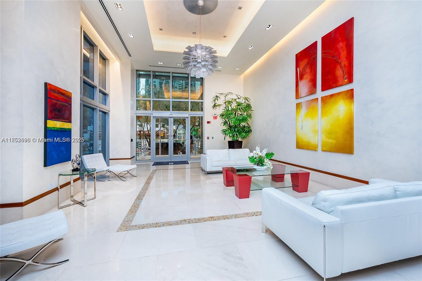 1060 Brickell Ave #1413, Miami FL 33131