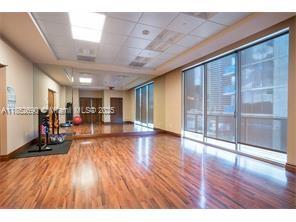 1060 Brickell Ave #1413, Miami FL 33131