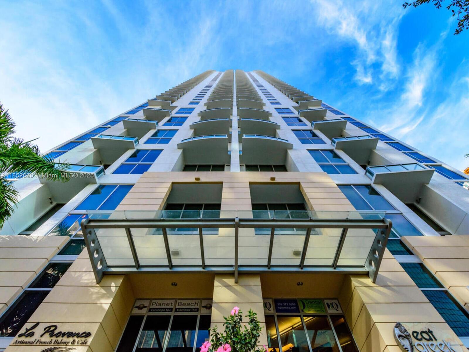 1060 Brickell Ave #1413, Miami FL 33131