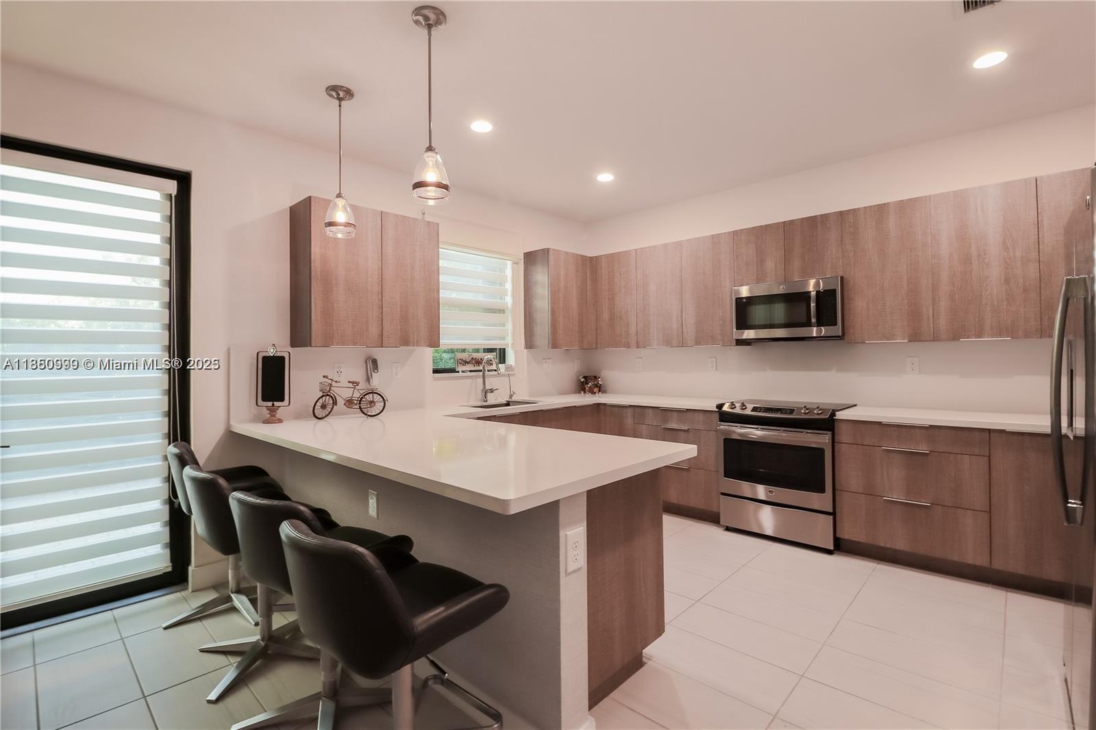Property photo # 4
