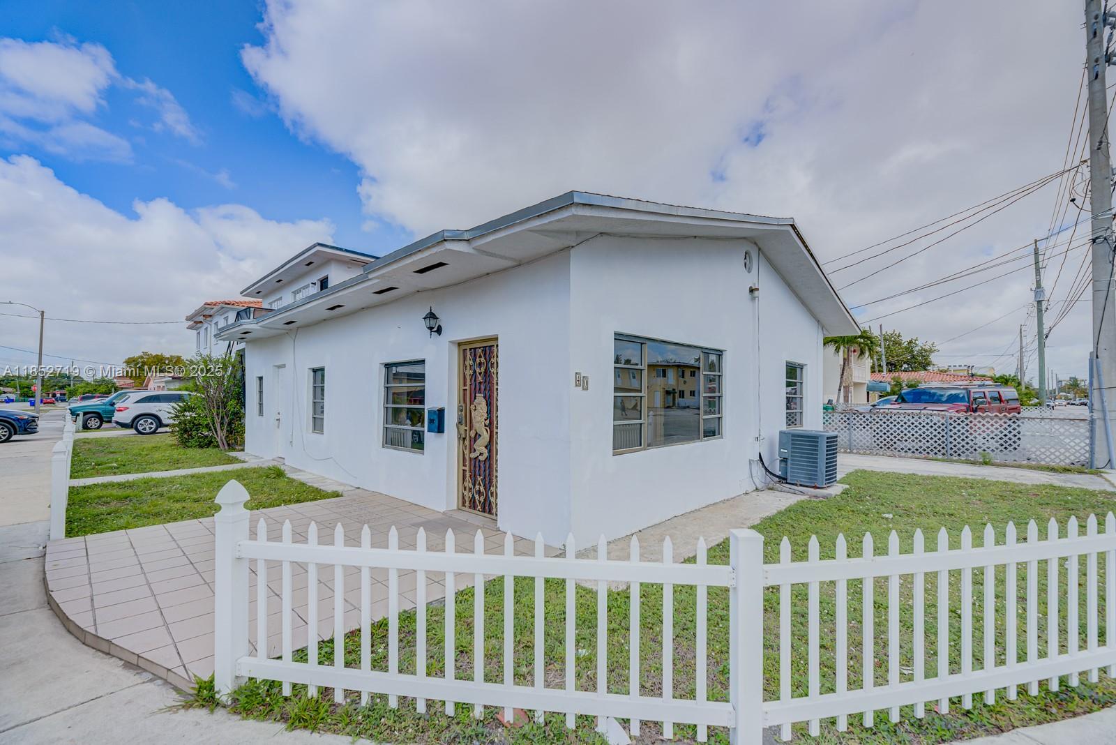 Property photo # 0