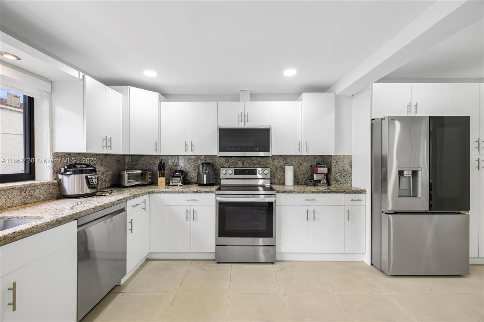 Property photo # 9