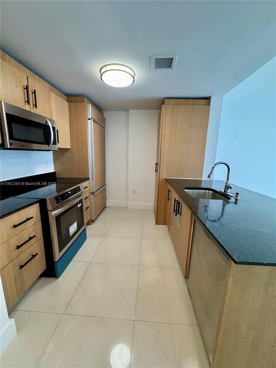 10275 Collins Ave Unit 316, Bal Harbour, Florida 33154