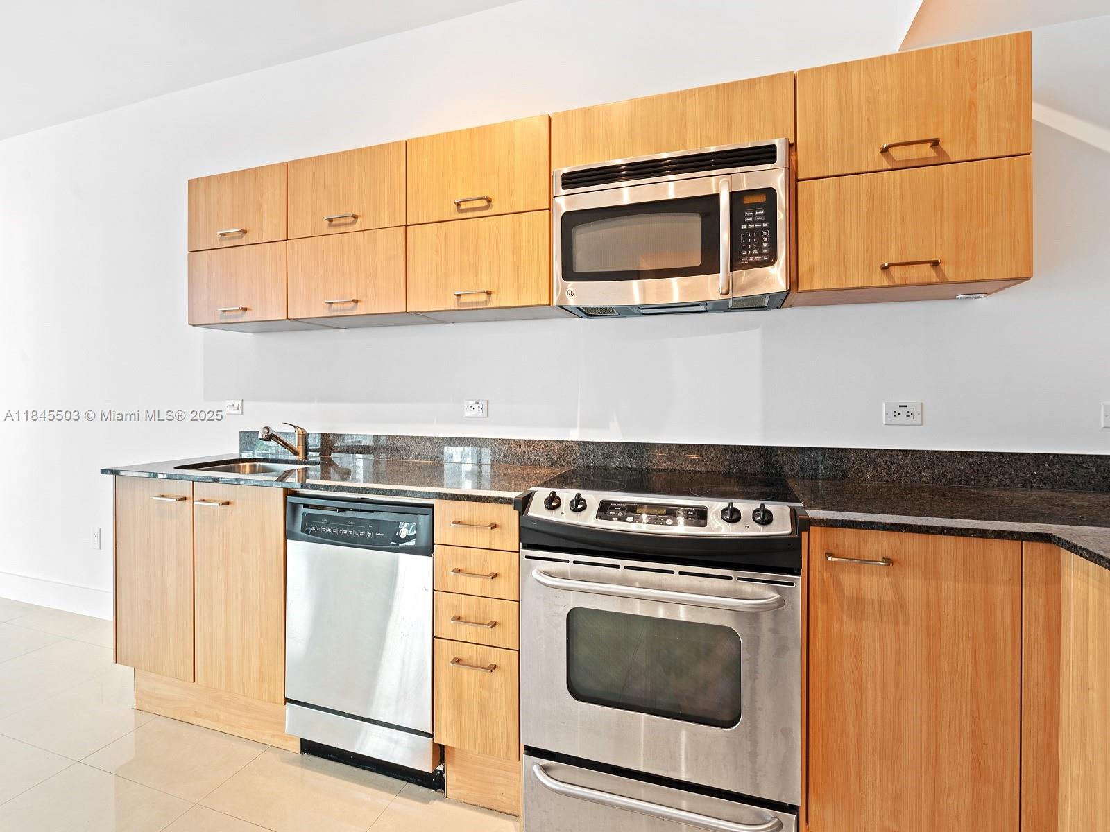 Property photo # 9
