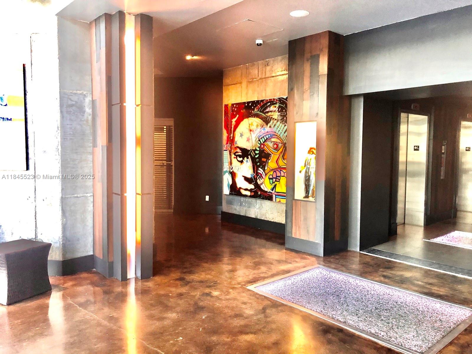 690 SW 1 CT #1127, Miami FL 33130