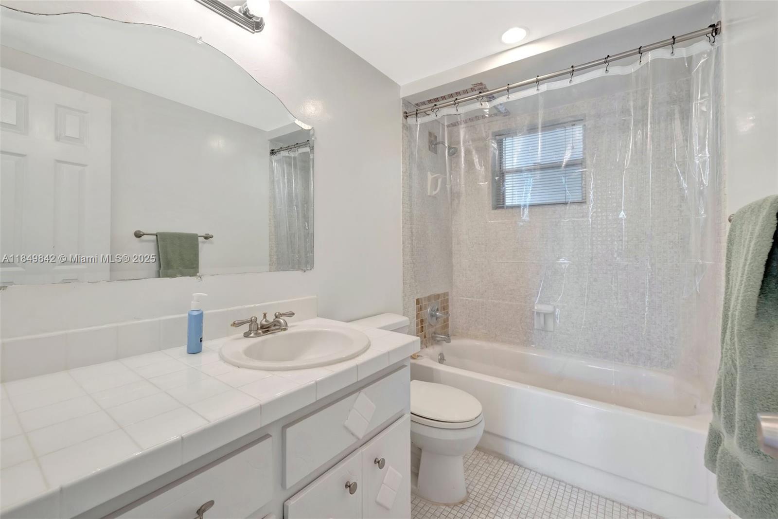 Property photo # 6