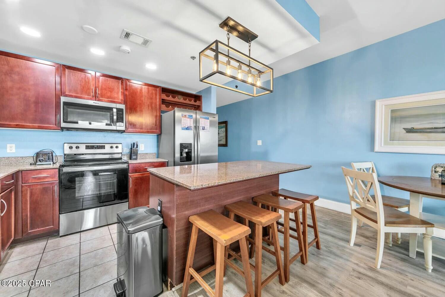 Image 9 For 9902 Thomas Drive 731