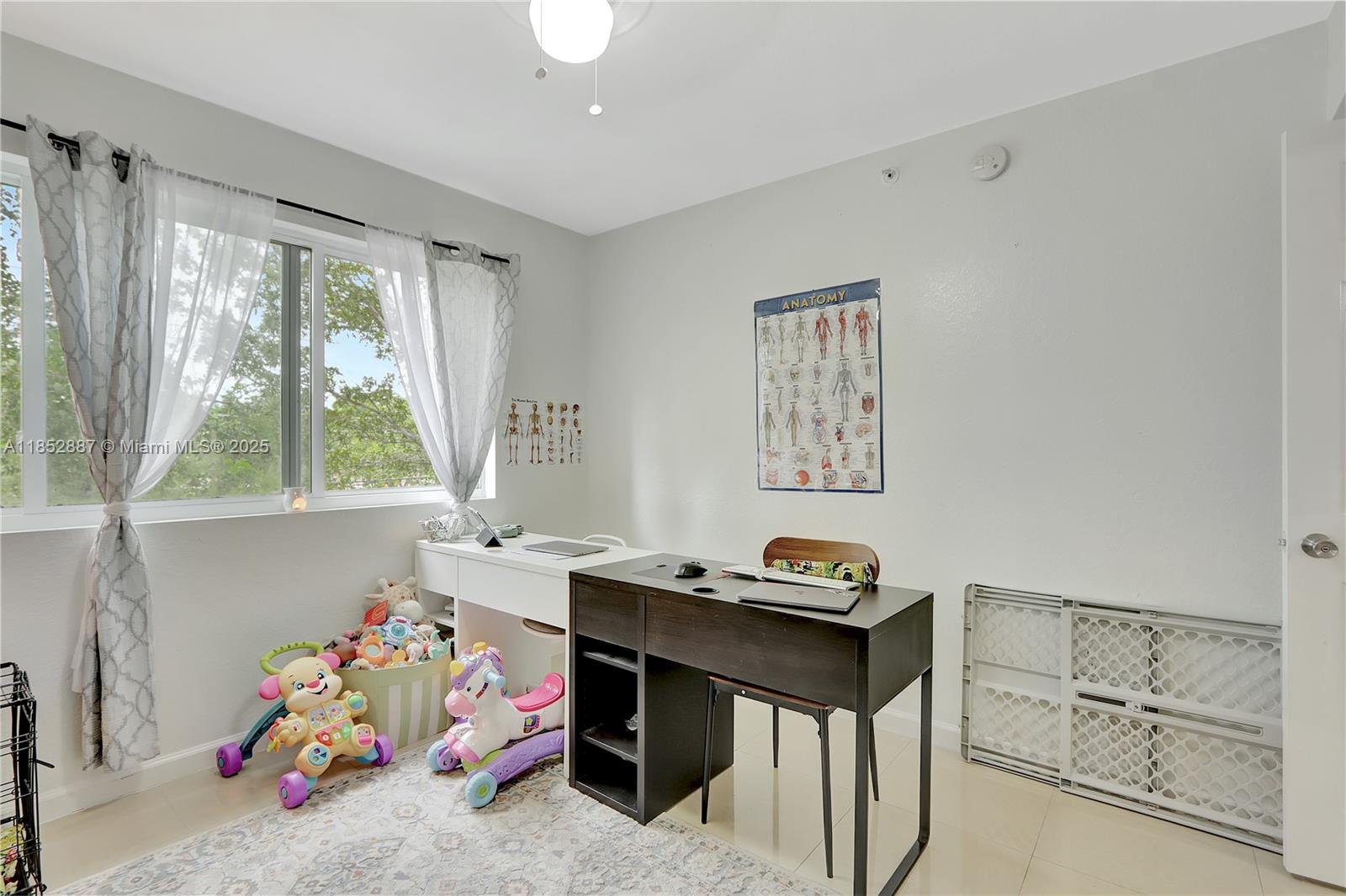 Property photo # 9