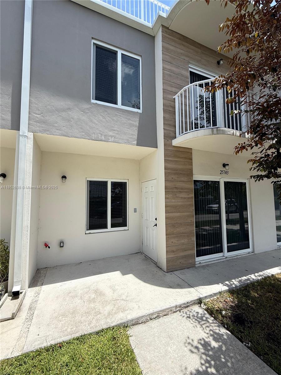 Property photo # 0