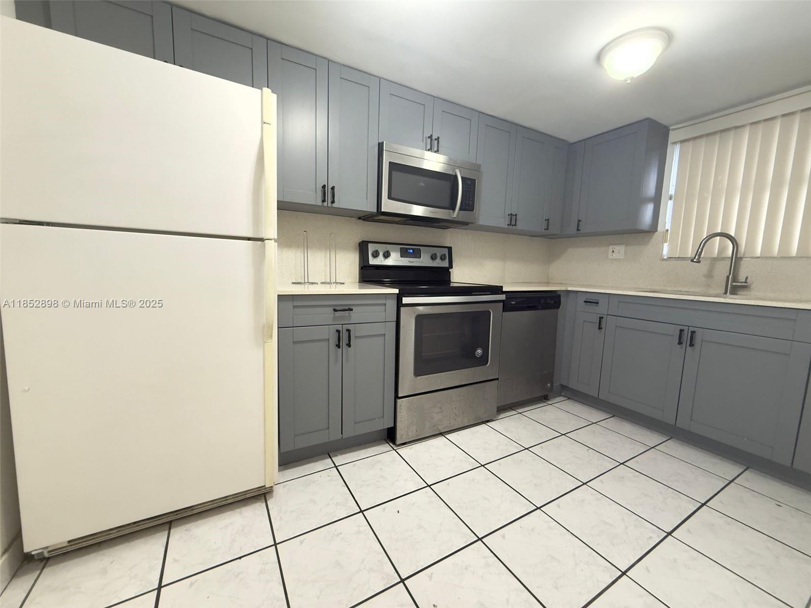 Property photo # 6