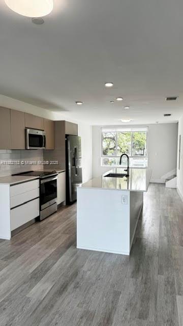 Property photo # 6