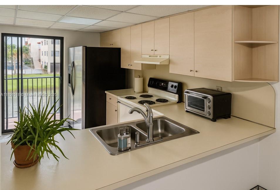 Property photo # 7