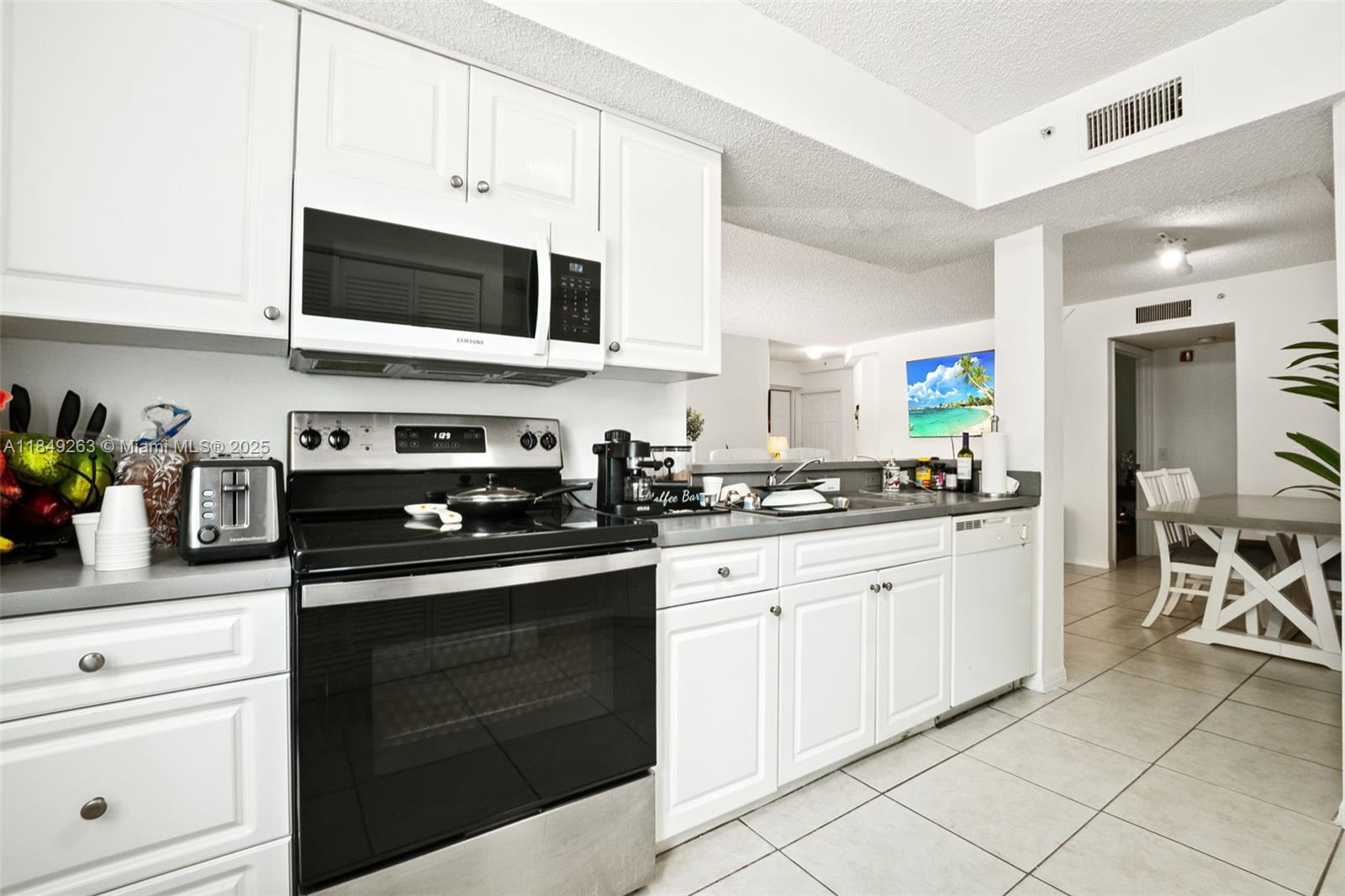 Property photo # 4