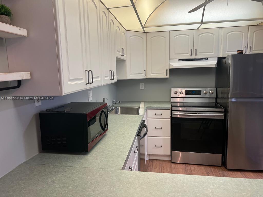 Property photo # 2
