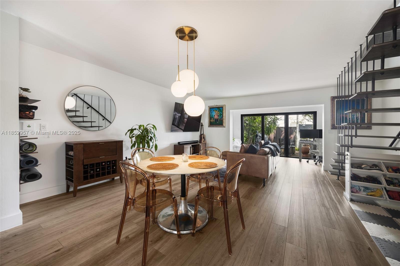 Property photo # 4