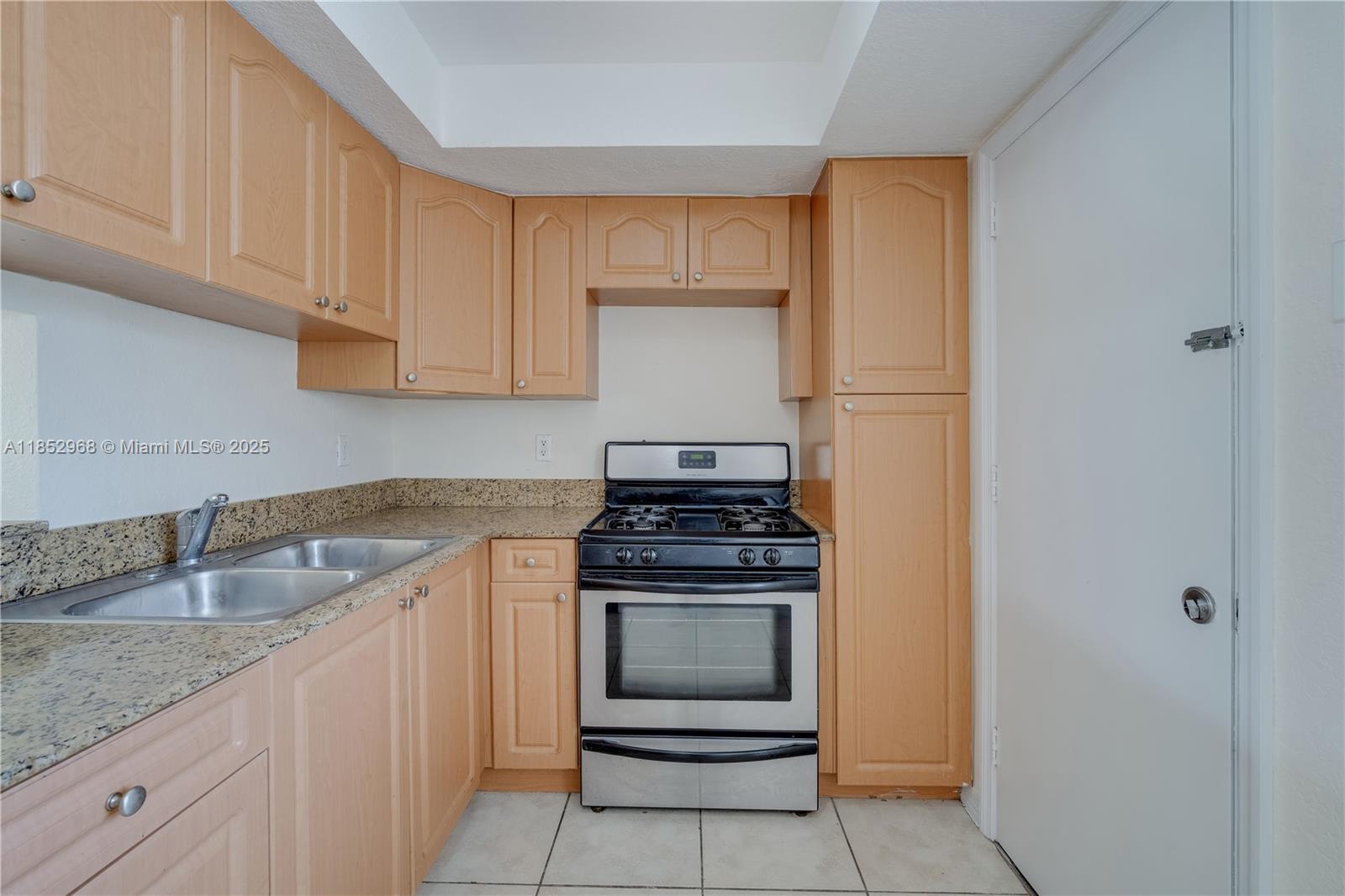 Property photo # 8