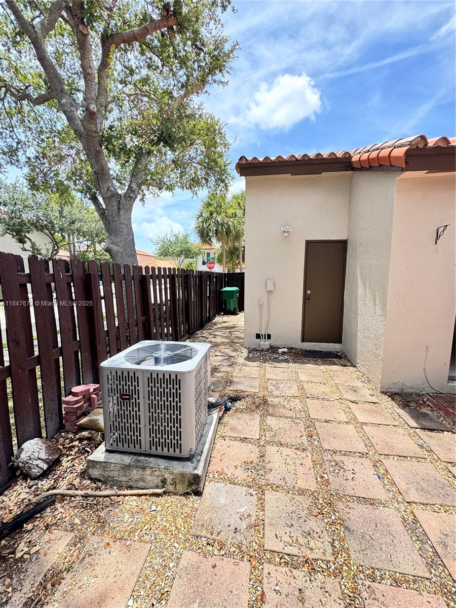 Property photo # 9