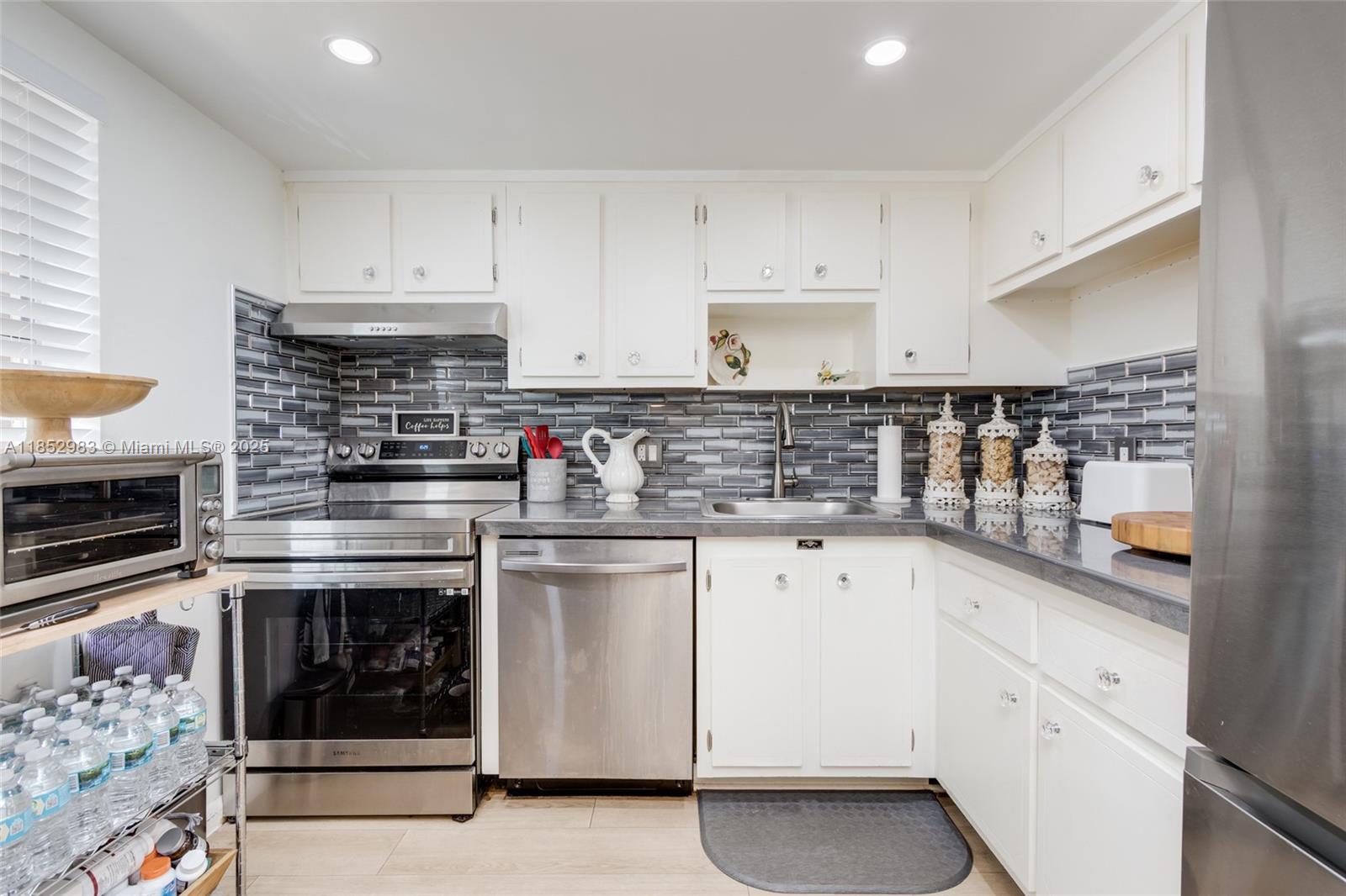 Property photo # 7