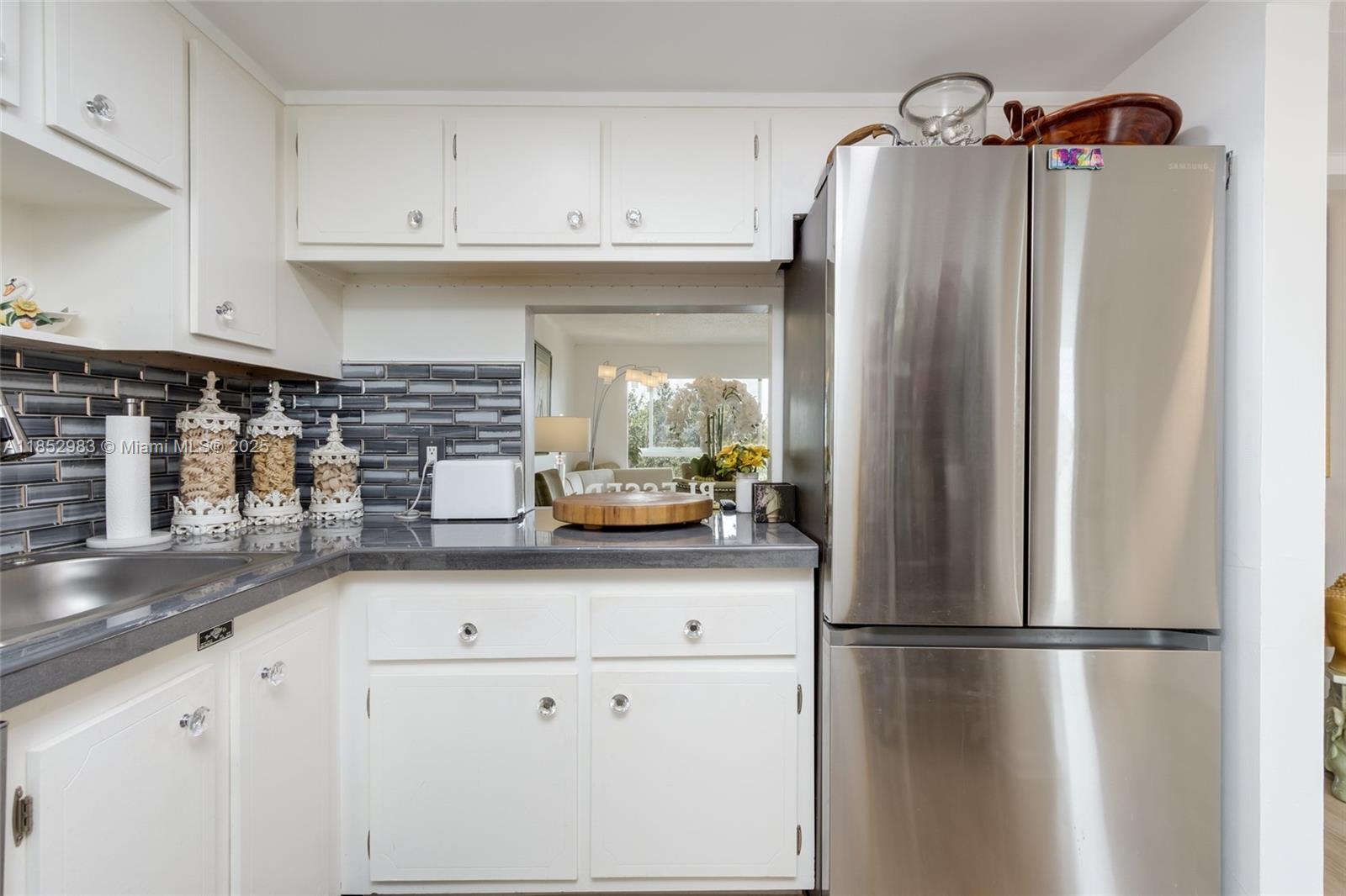 Property photo # 9