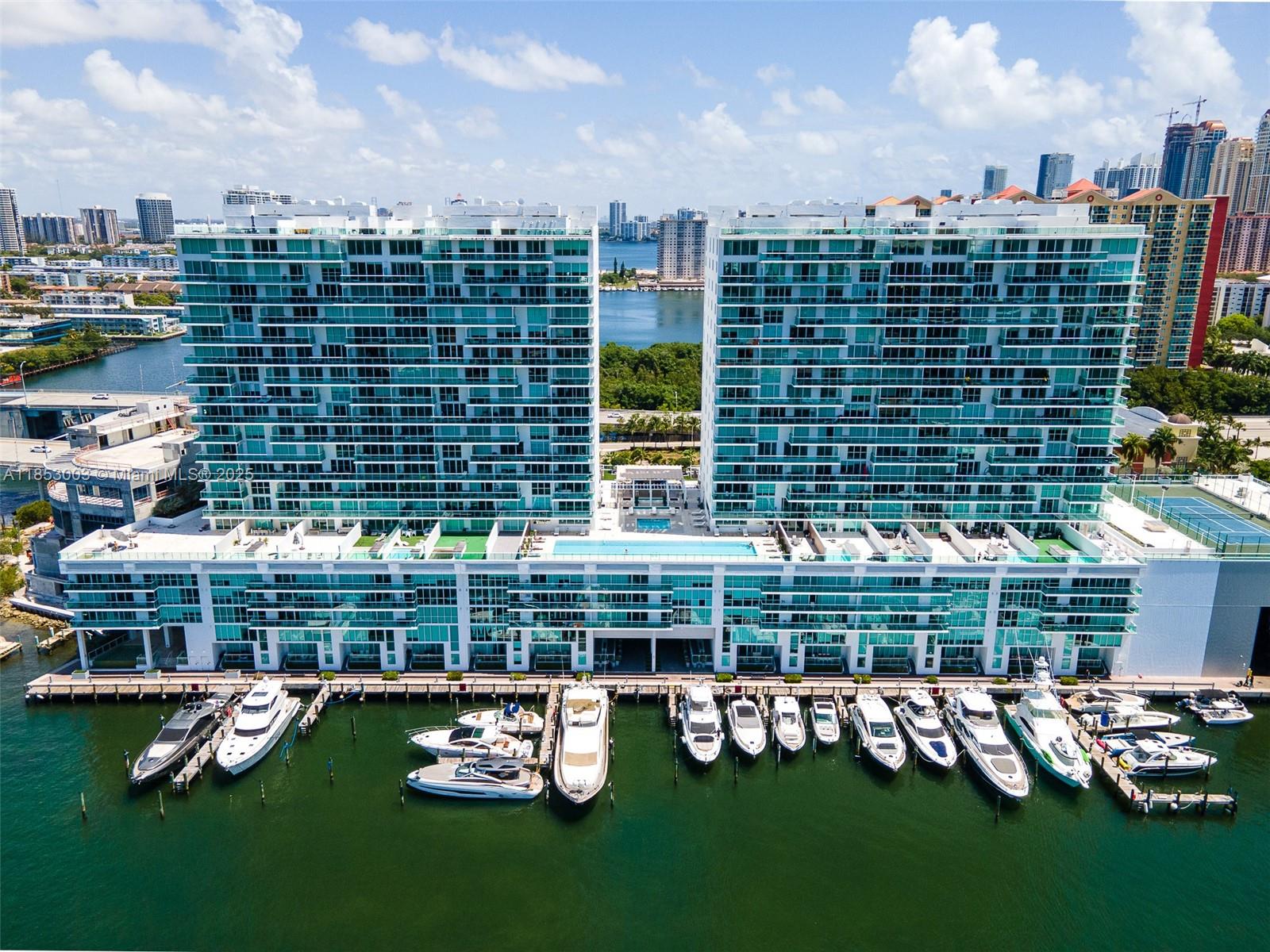 Apartamento para Alugar em Sunny Isles Beach, FL