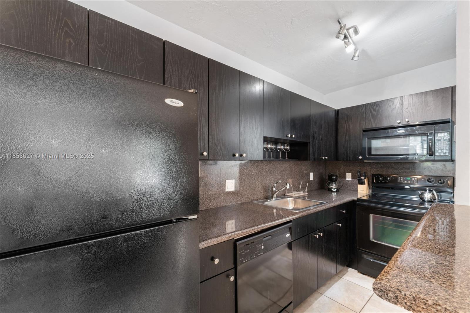 Property photo # 9