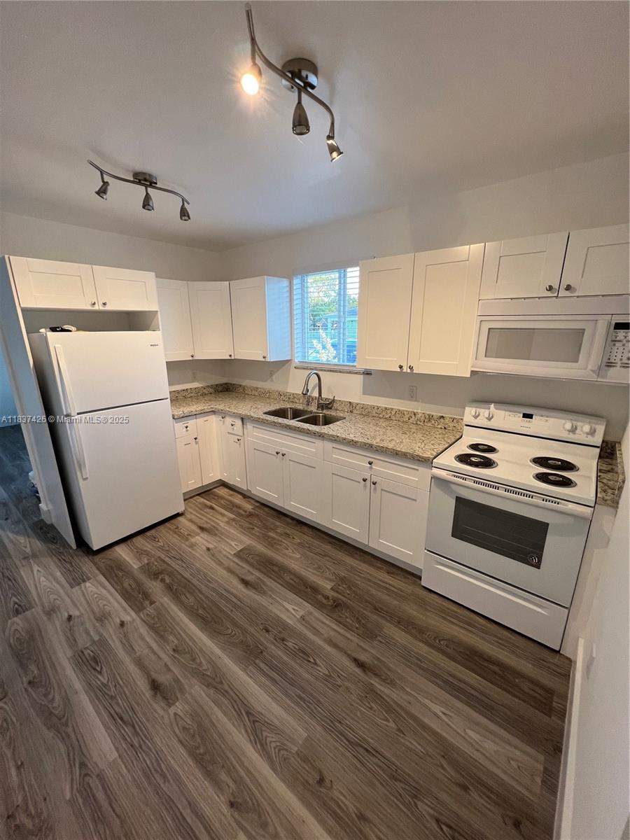 Property photo # 9