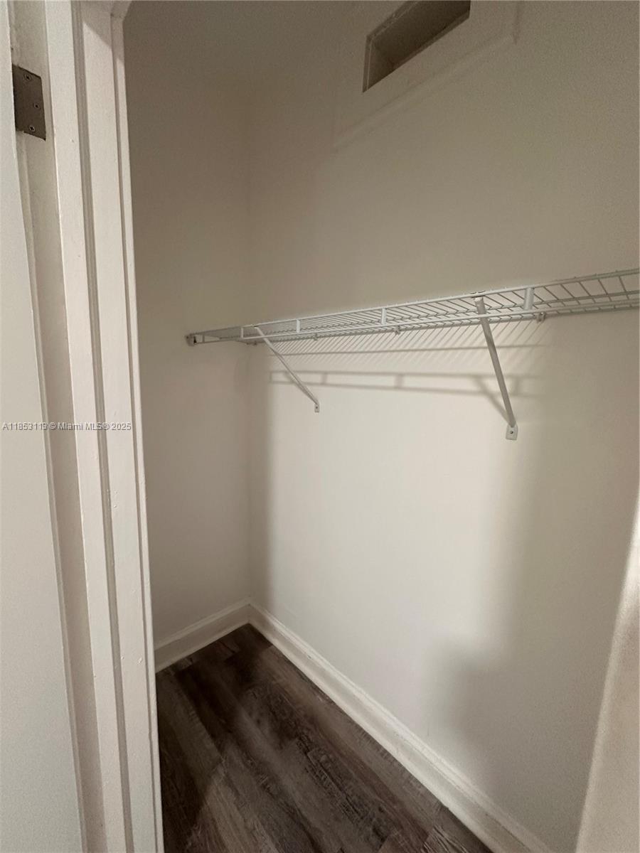 1630 SW 10th St 8