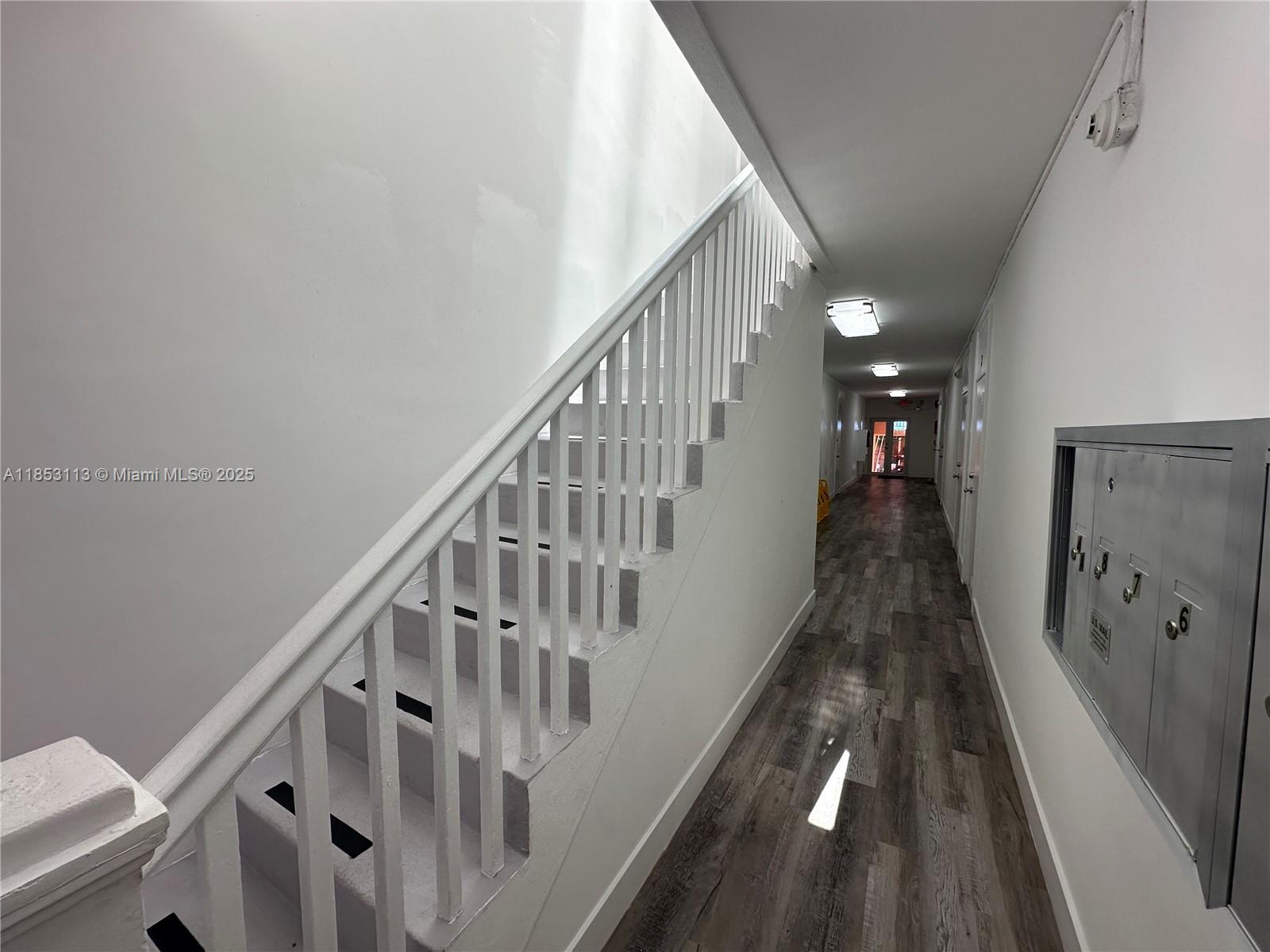 1630 SW 10th St 8