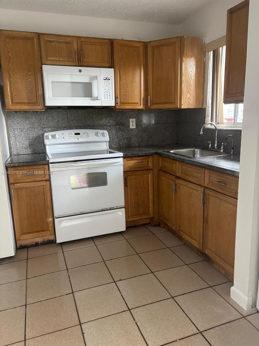 Property photo # 9