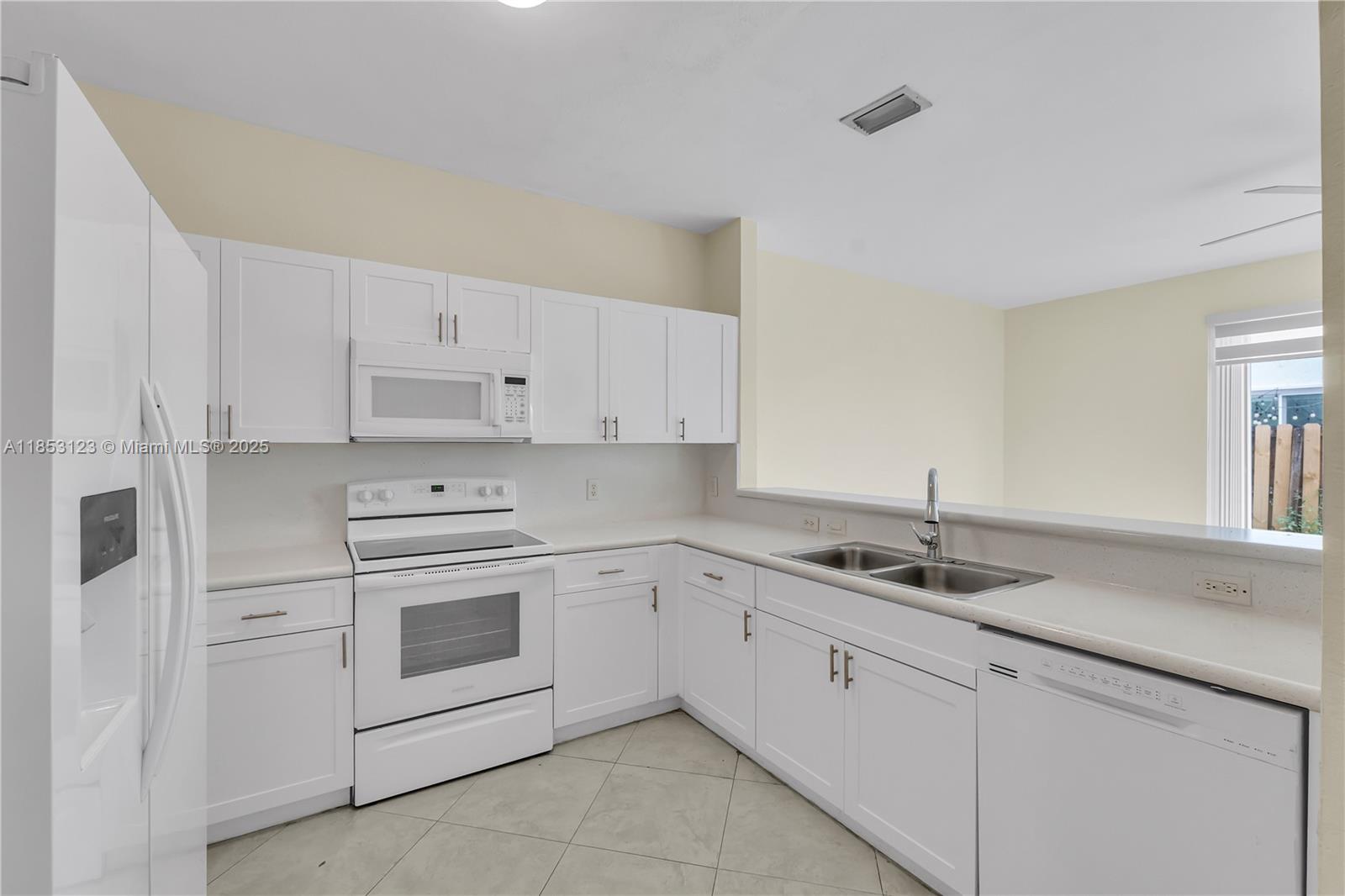 Property photo # 2