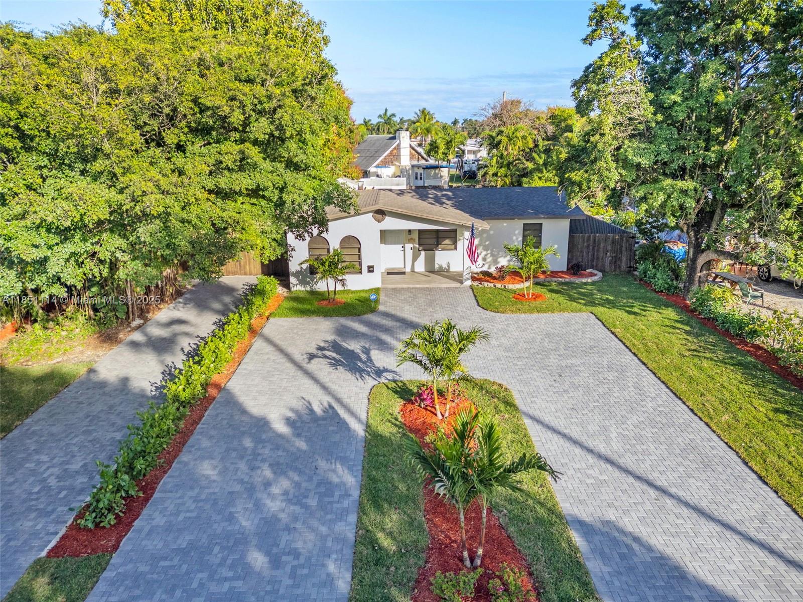 Property photo # 0
