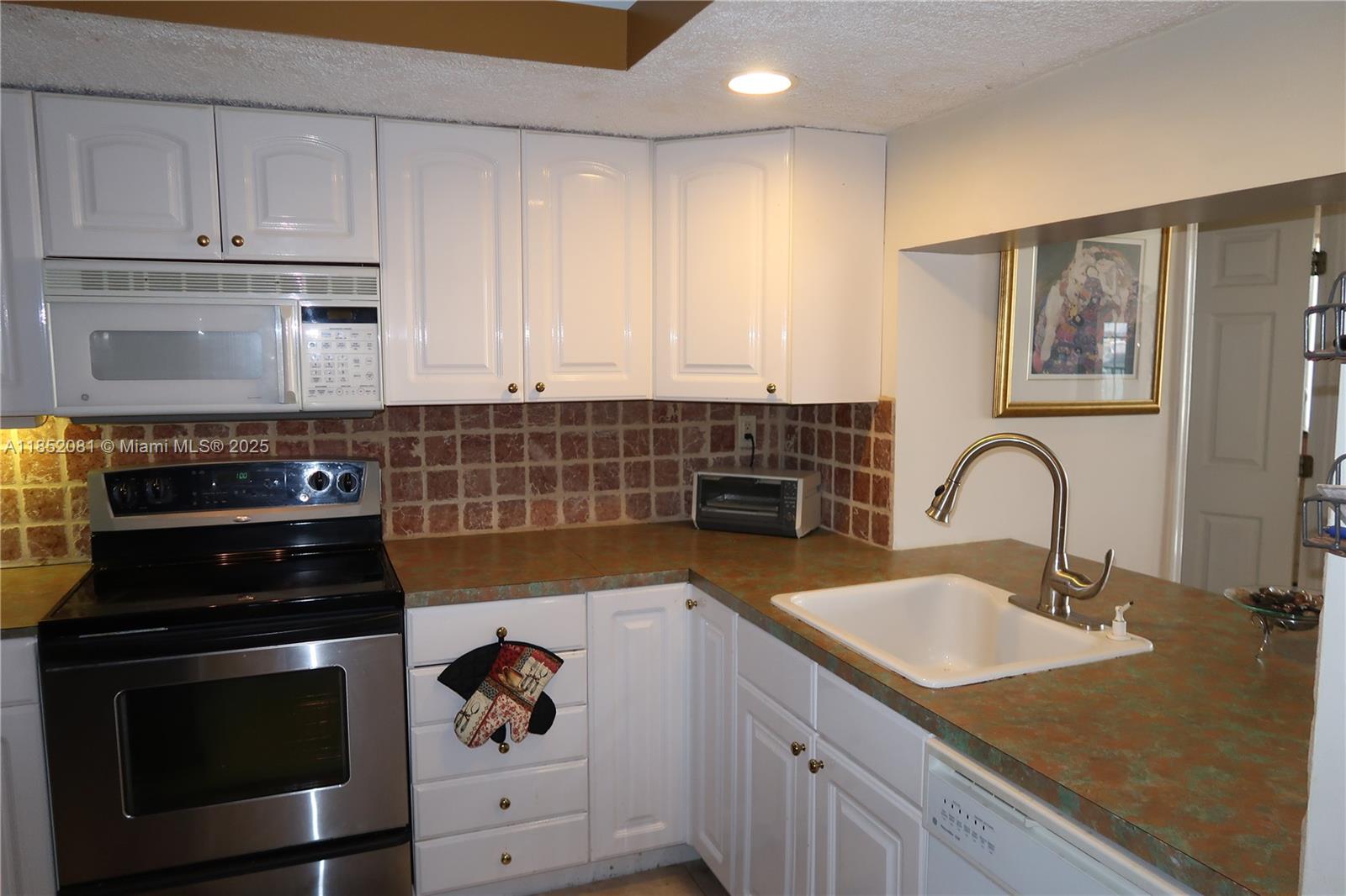 Property photo # 4