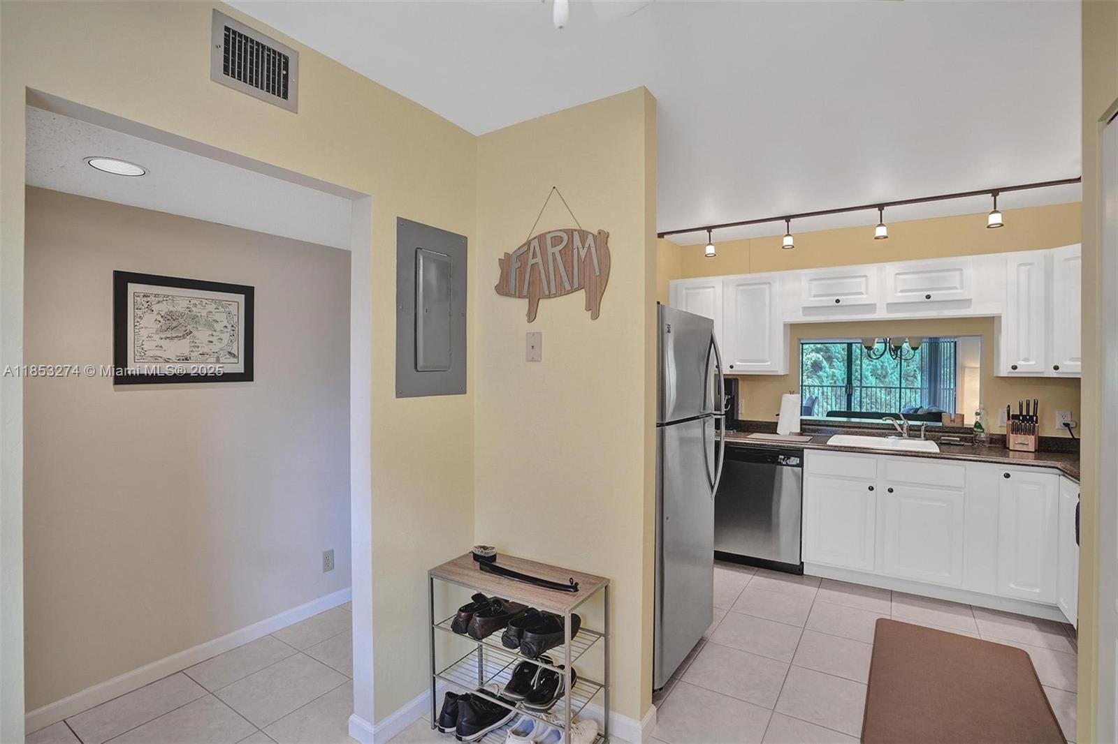Property photo # 2