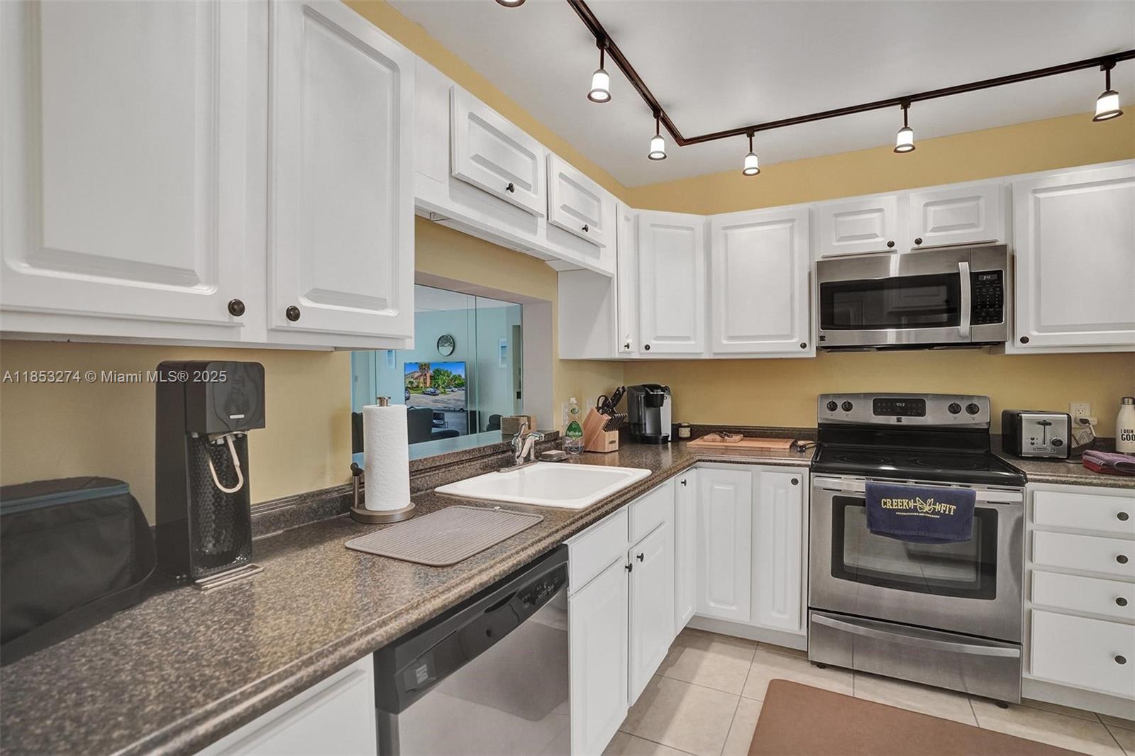 Property photo # 3