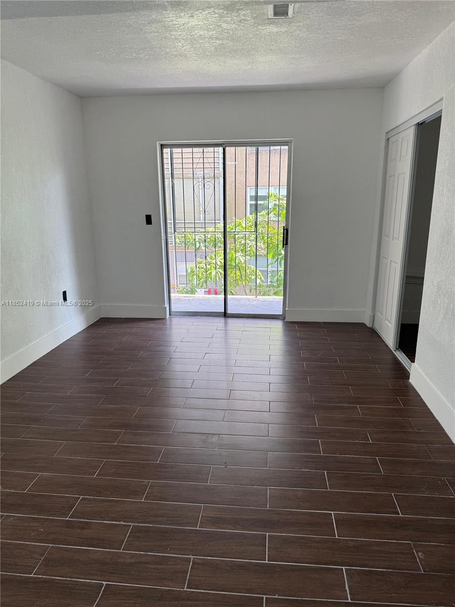 6625 4th Ave Unit 204, Hialeah, Florida 33012