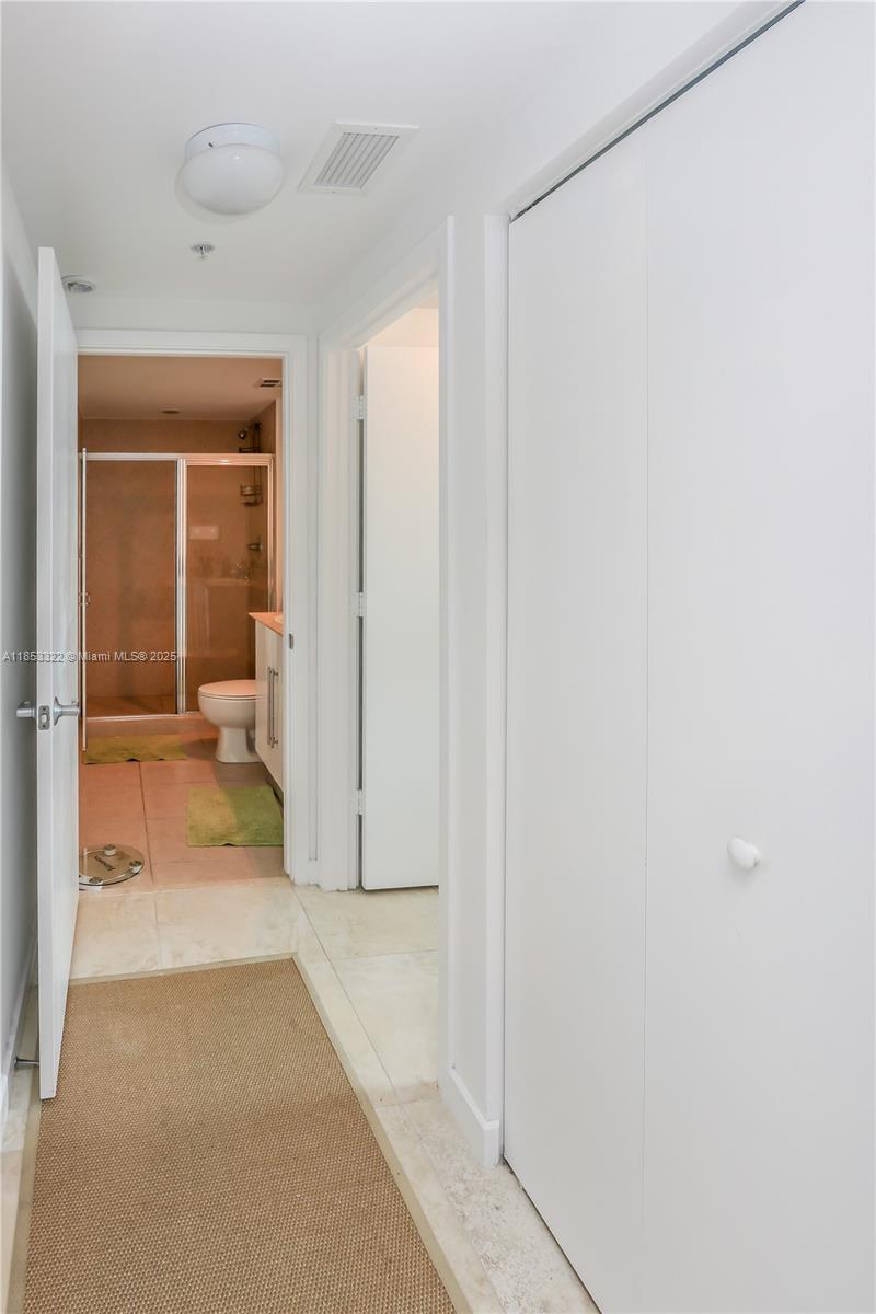 335 S Biscayne Blvd #1705, Miami FL 33131