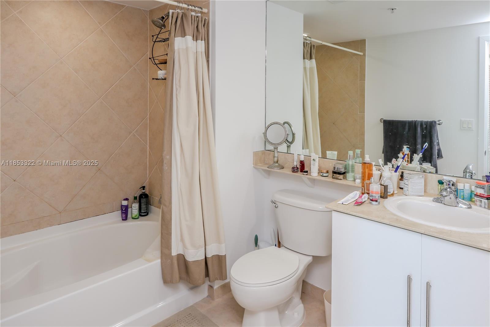 335 S Biscayne Blvd #1705, Miami FL 33131