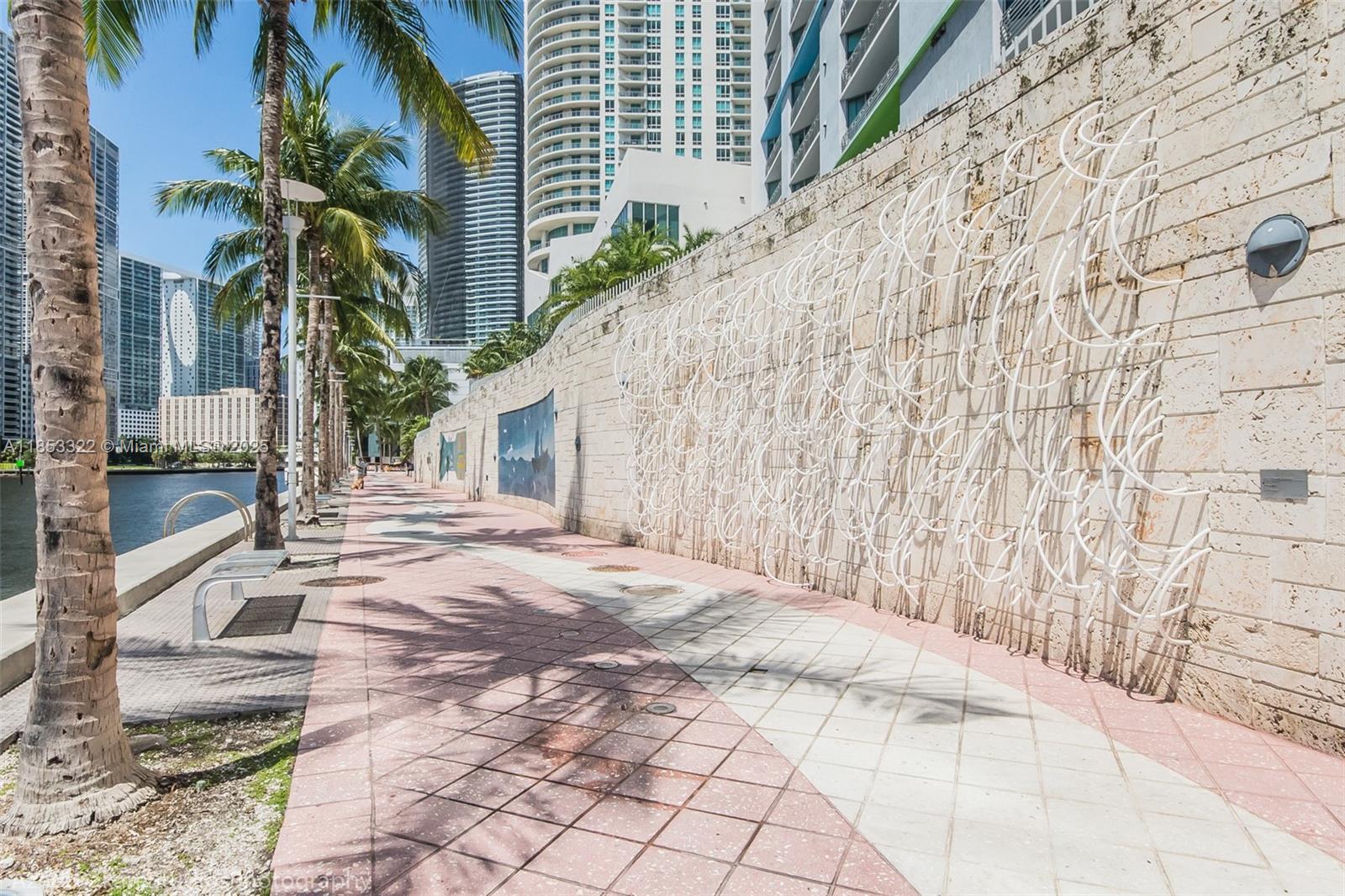 335 S Biscayne Blvd #1705, Miami FL 33131