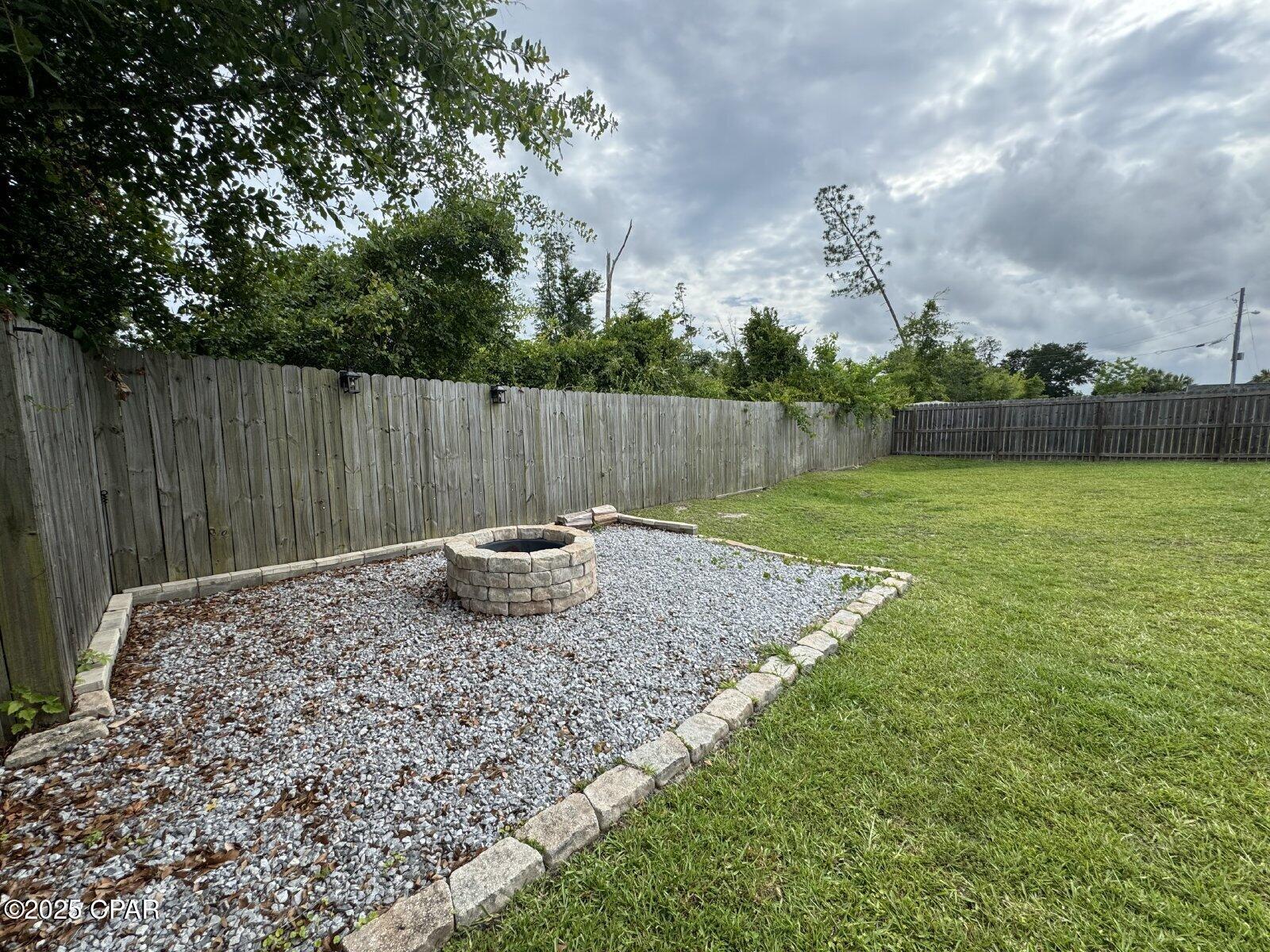 Image 21 For 3549 Azalea Way