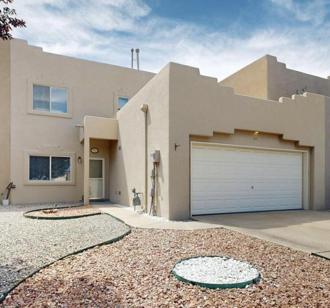 Beautiful home located in Glenridge Park. Home features  a spacious great room with a gas log fireplace. Open and bright kitchen with peninsula island and tile backsplash, downstairs primary bedroom with double sinks in the bathroom, 2 additional bedrooms upstairs. Enjoy the New Mexico evenings on the deck that backs up to community area park.