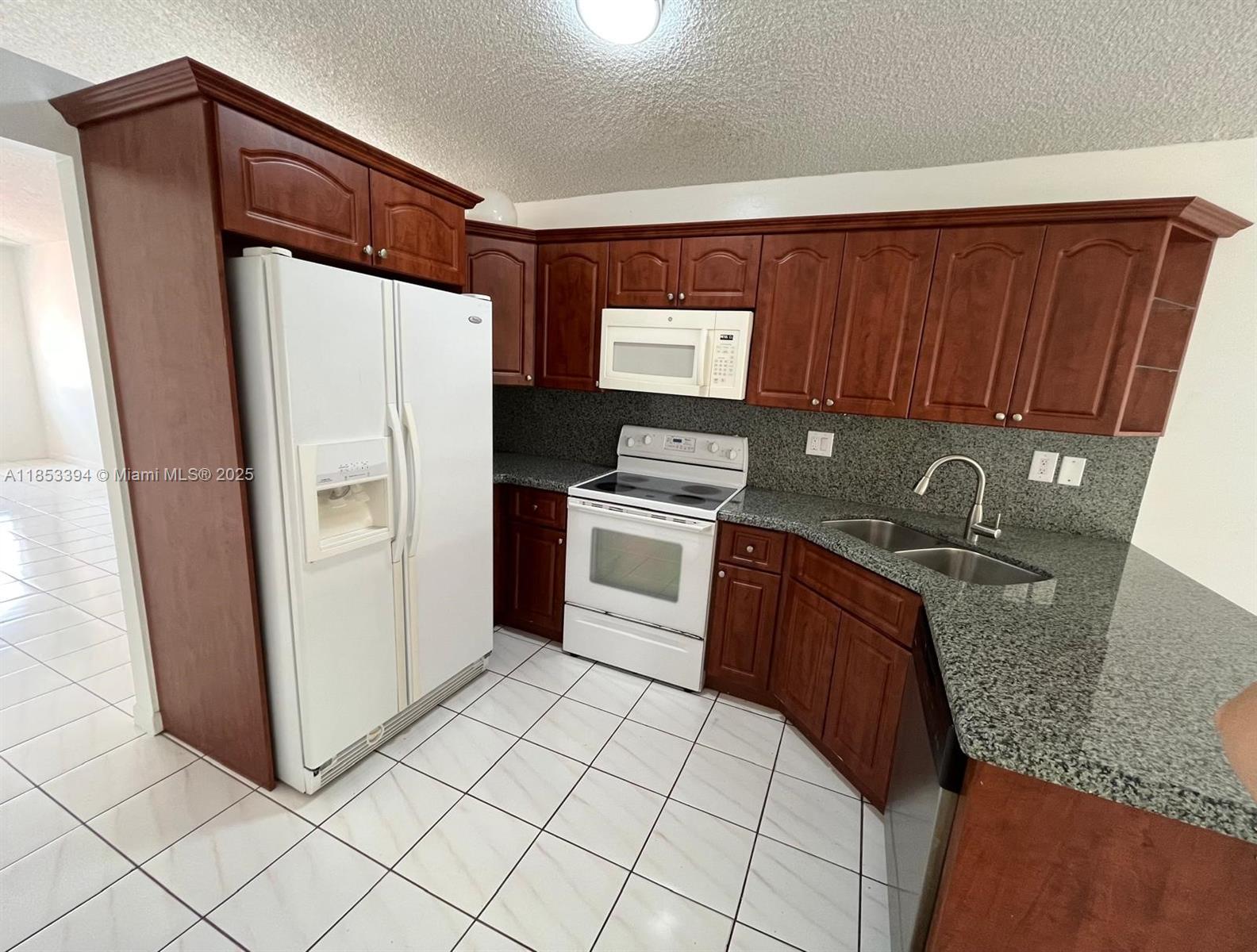 Property photo # 7