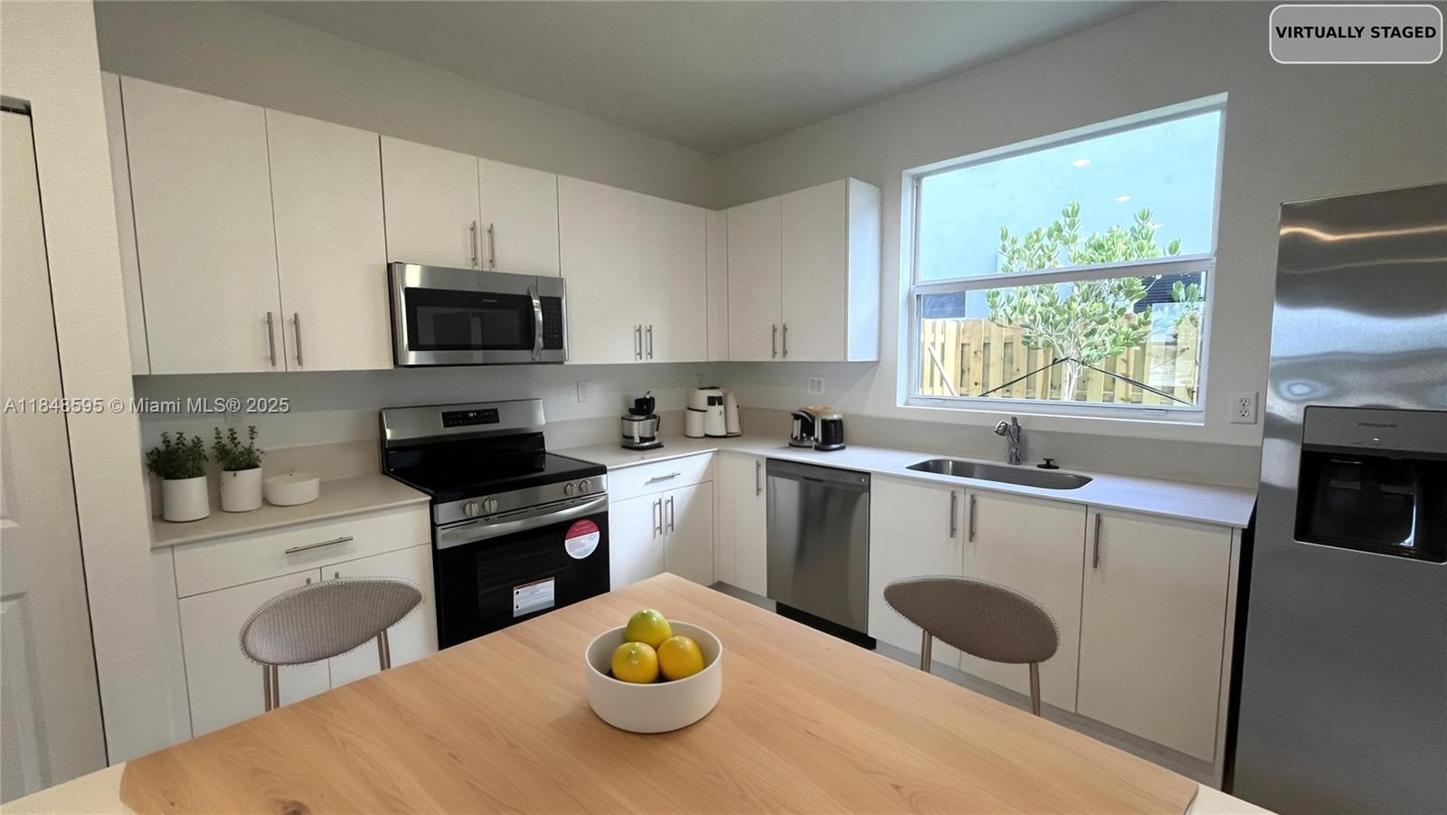 Property photo # 2