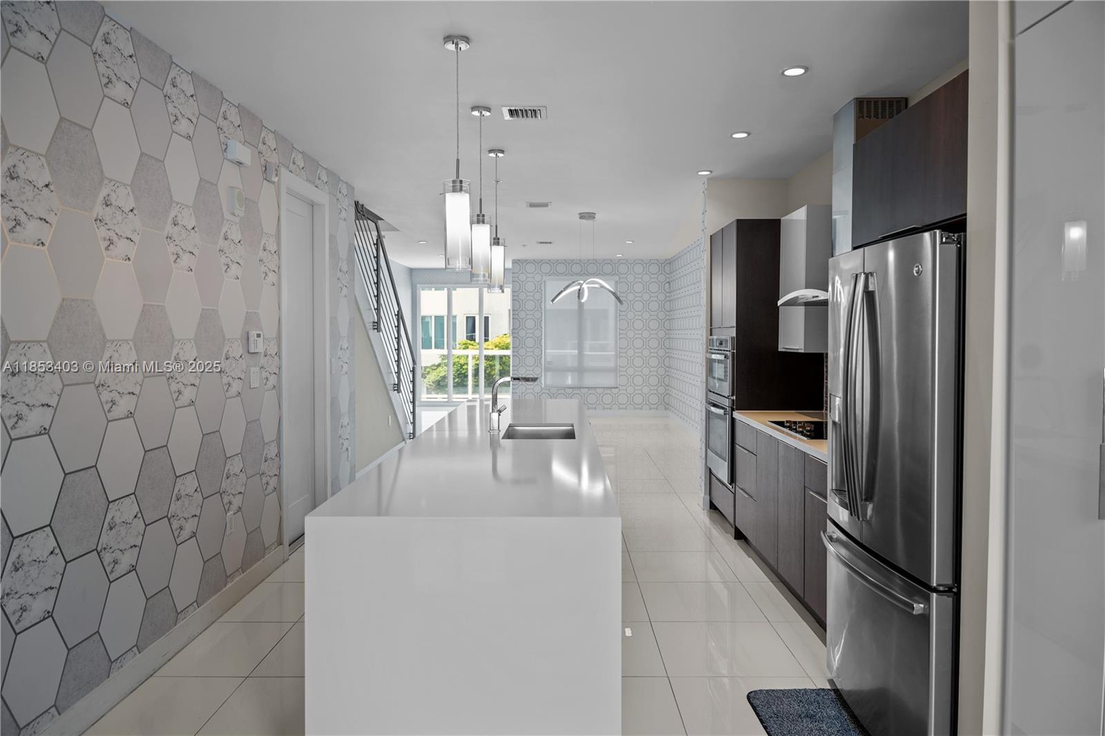 Property photo # 4