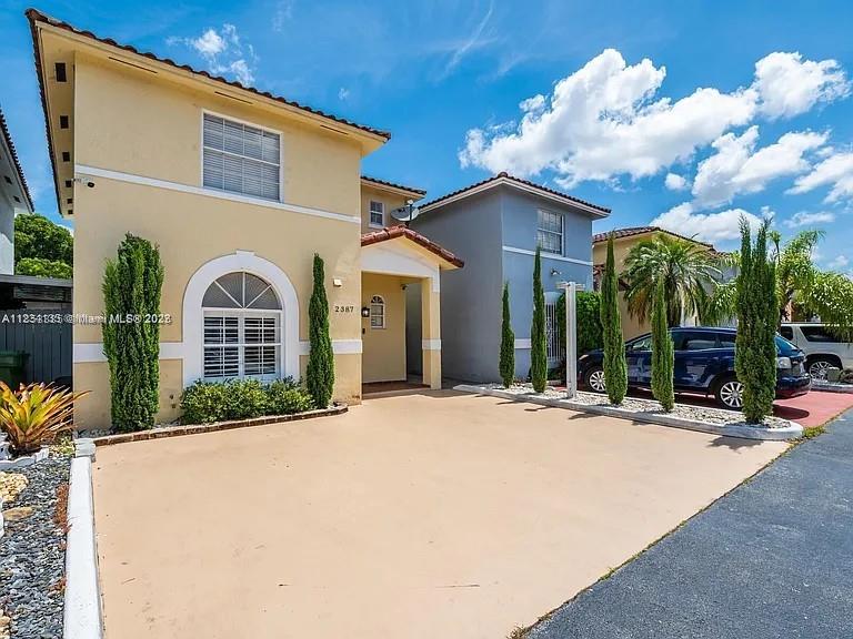 Property photo # 0