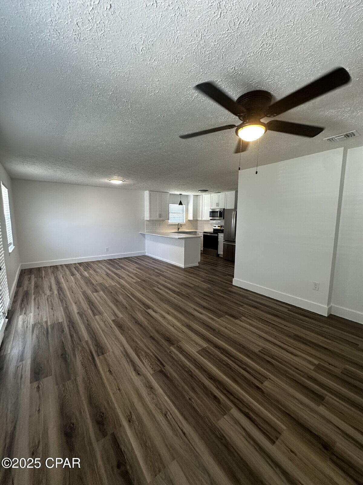 Image 4 For 615 Gardenia Street
