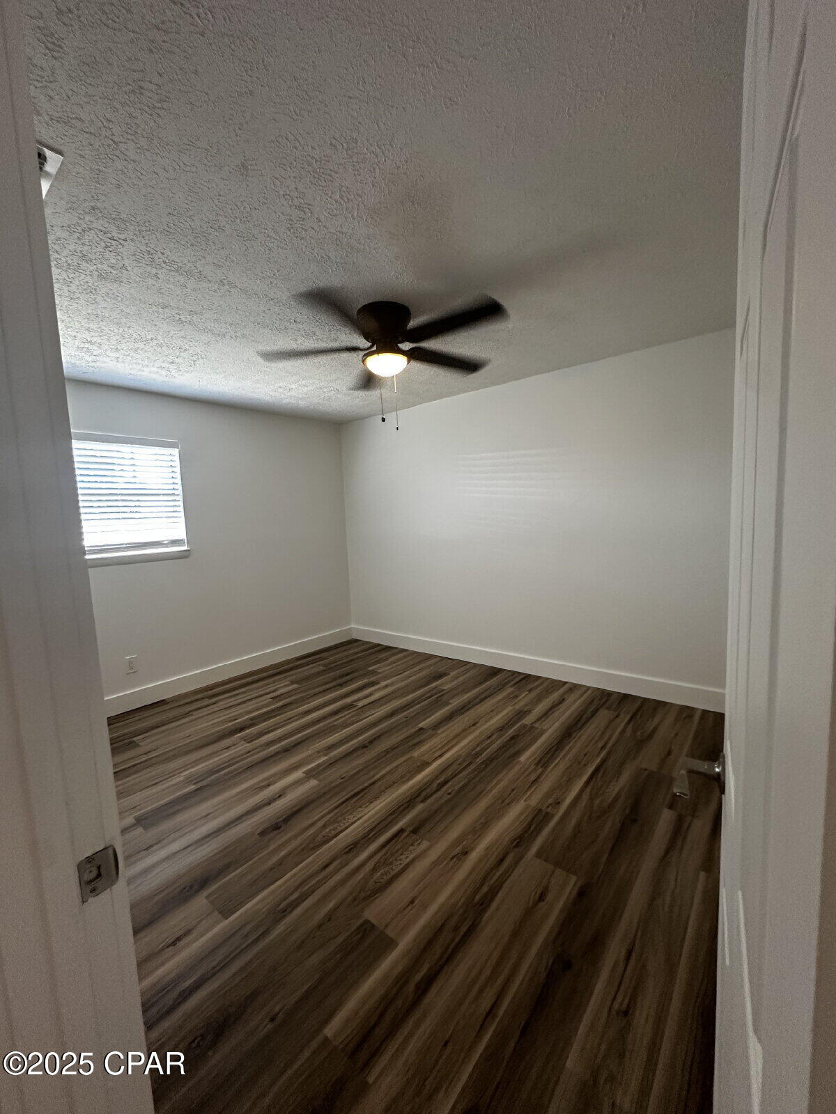 Image 6 For 615 Gardenia Street