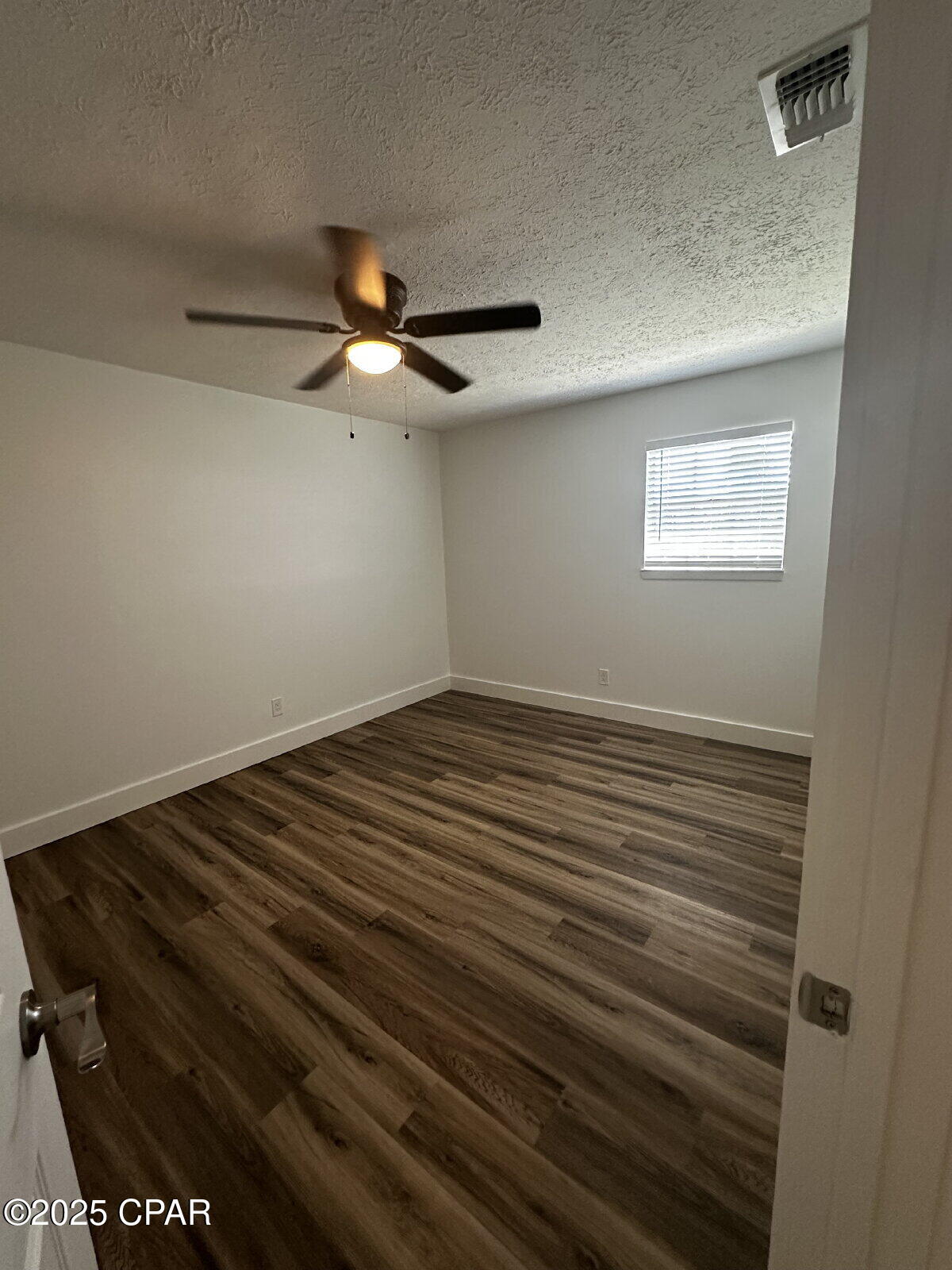 Image 7 For 615 Gardenia Street