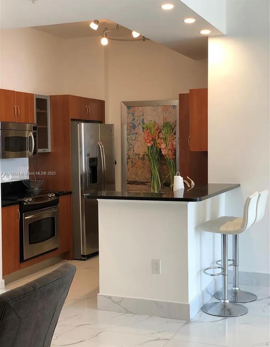 Property photo # 6