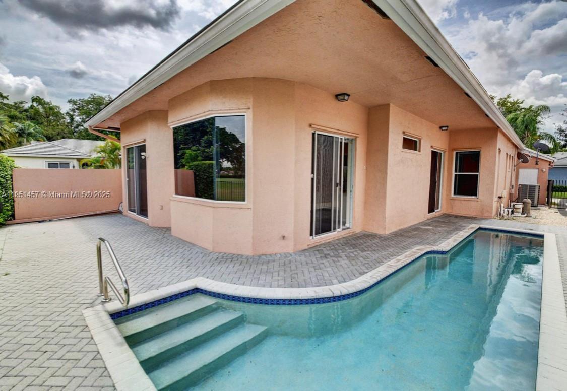 Property photo # 2