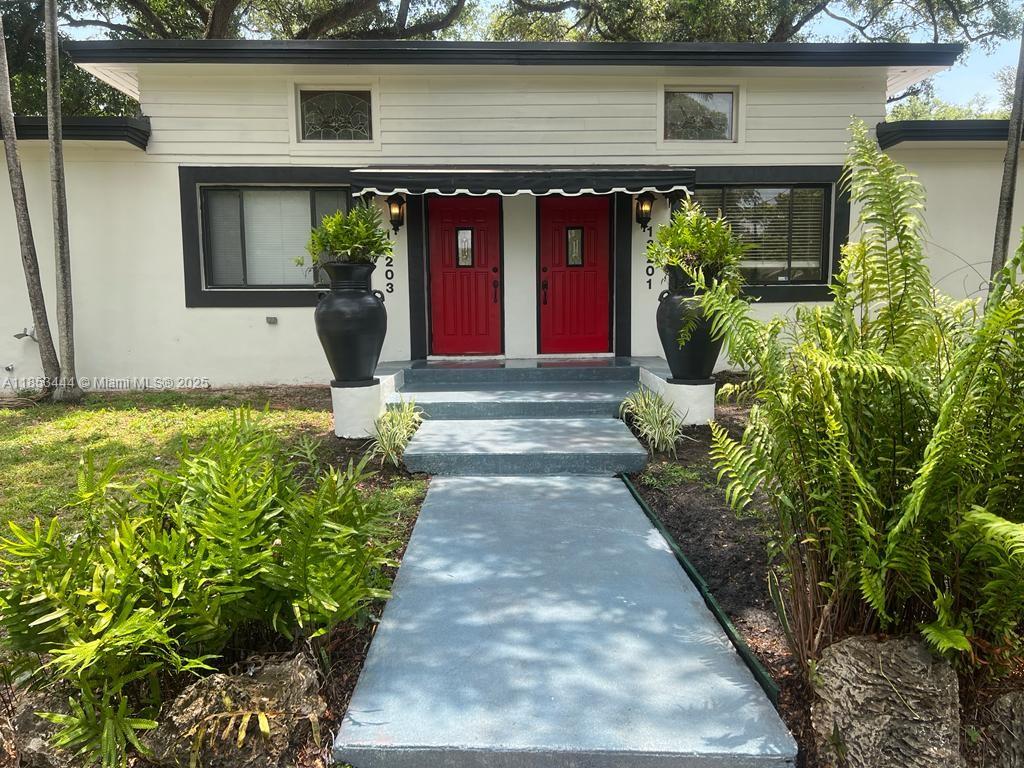 Property photo # 0